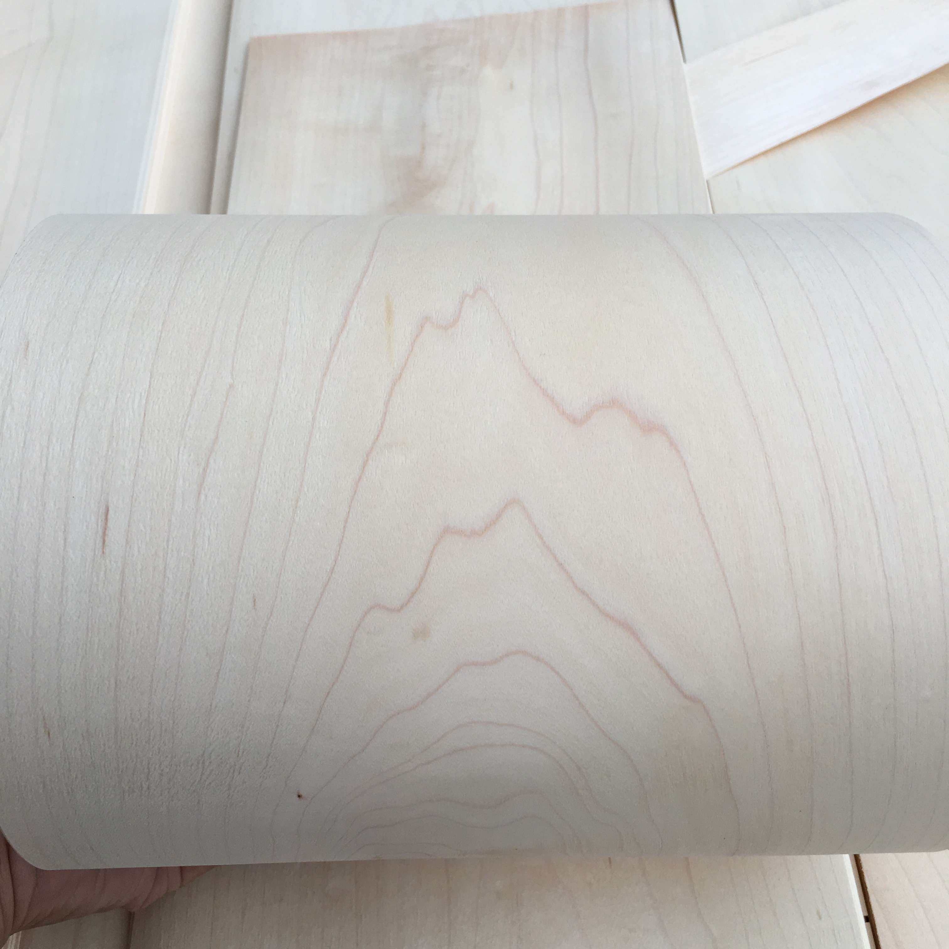 Factory Price Natural Canadian Maple Wood Veneer Sheets Veneer Wood Maple Veneers for Skateboards