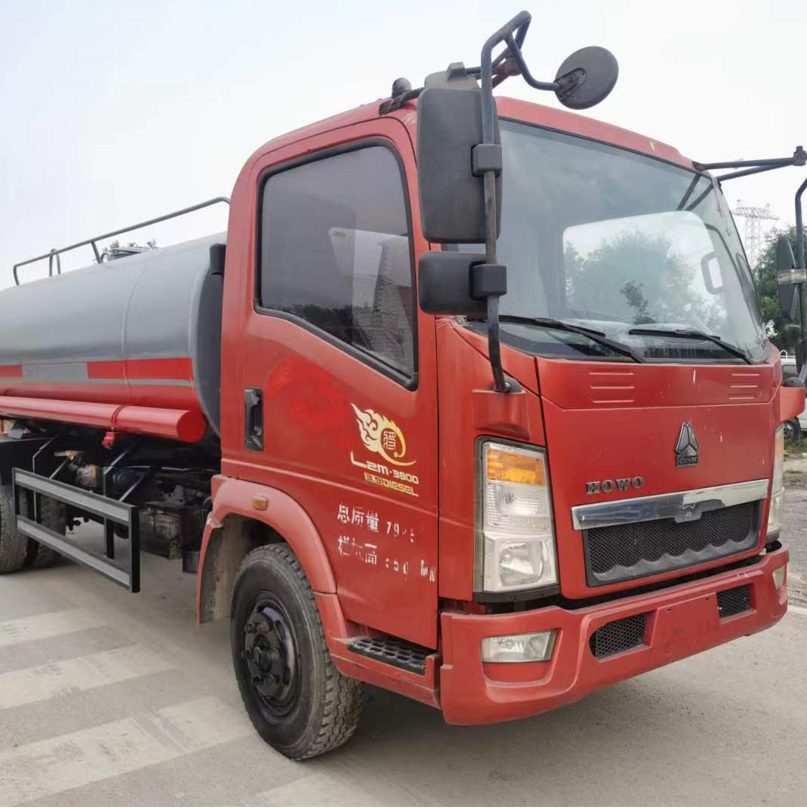 Water Bowser Tank Truck Sinotruk Howo Used Tanker 6500 Liters On Sale in Saudi Arabia