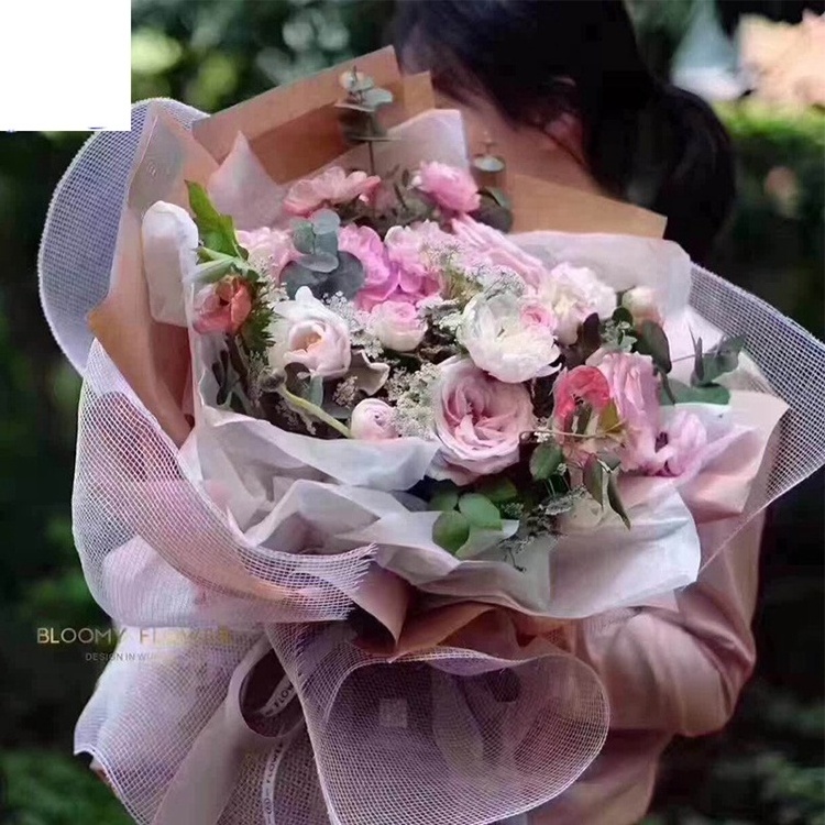 Manufacturer hot sale flower paper for bouquet Wholesale custom nylon flower wrapping mesh roll for Valentine's day