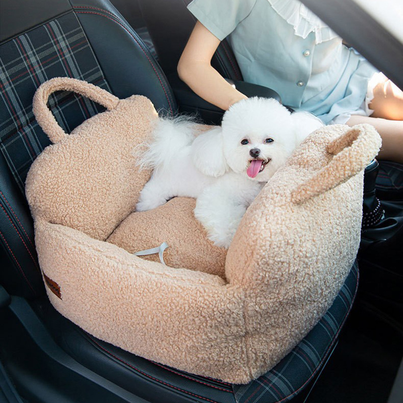 New High Quality Portable Pet Car Console Seat Travel Carrier Cage Luxury Interactive Pet Dog Bed For Small Pets