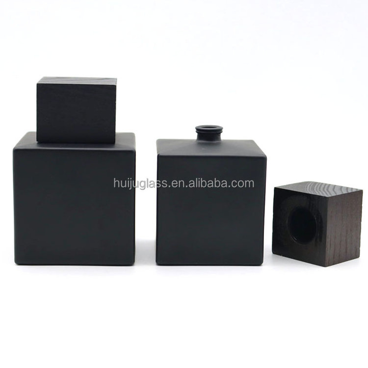 custom logo black square shape luxury perfume spray empty bottles with wooden cap 50ml 100ml