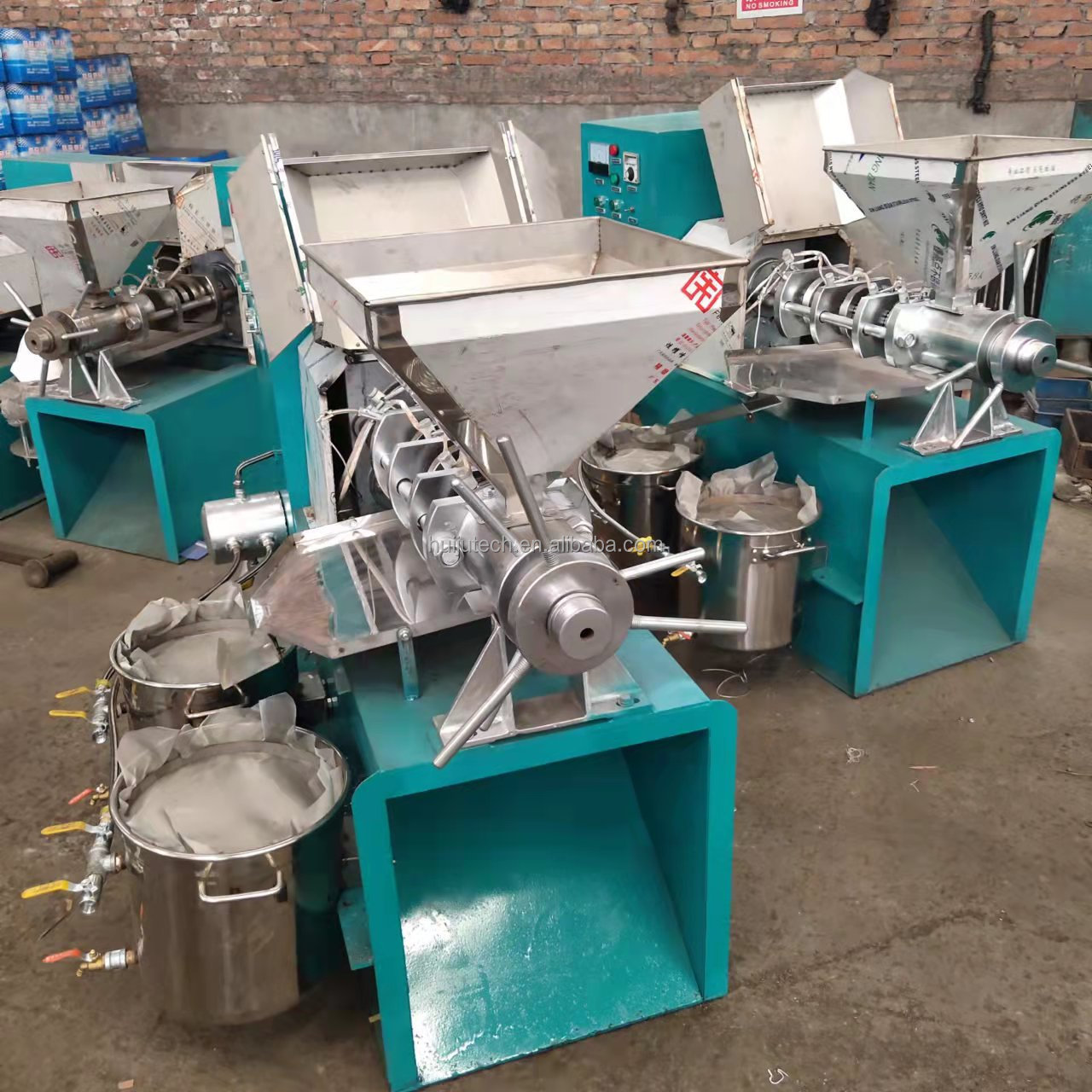 Vacuum 50-100kg/hour sesame peanut oil pressers HJ-PR70C sunflower oil extraction machine