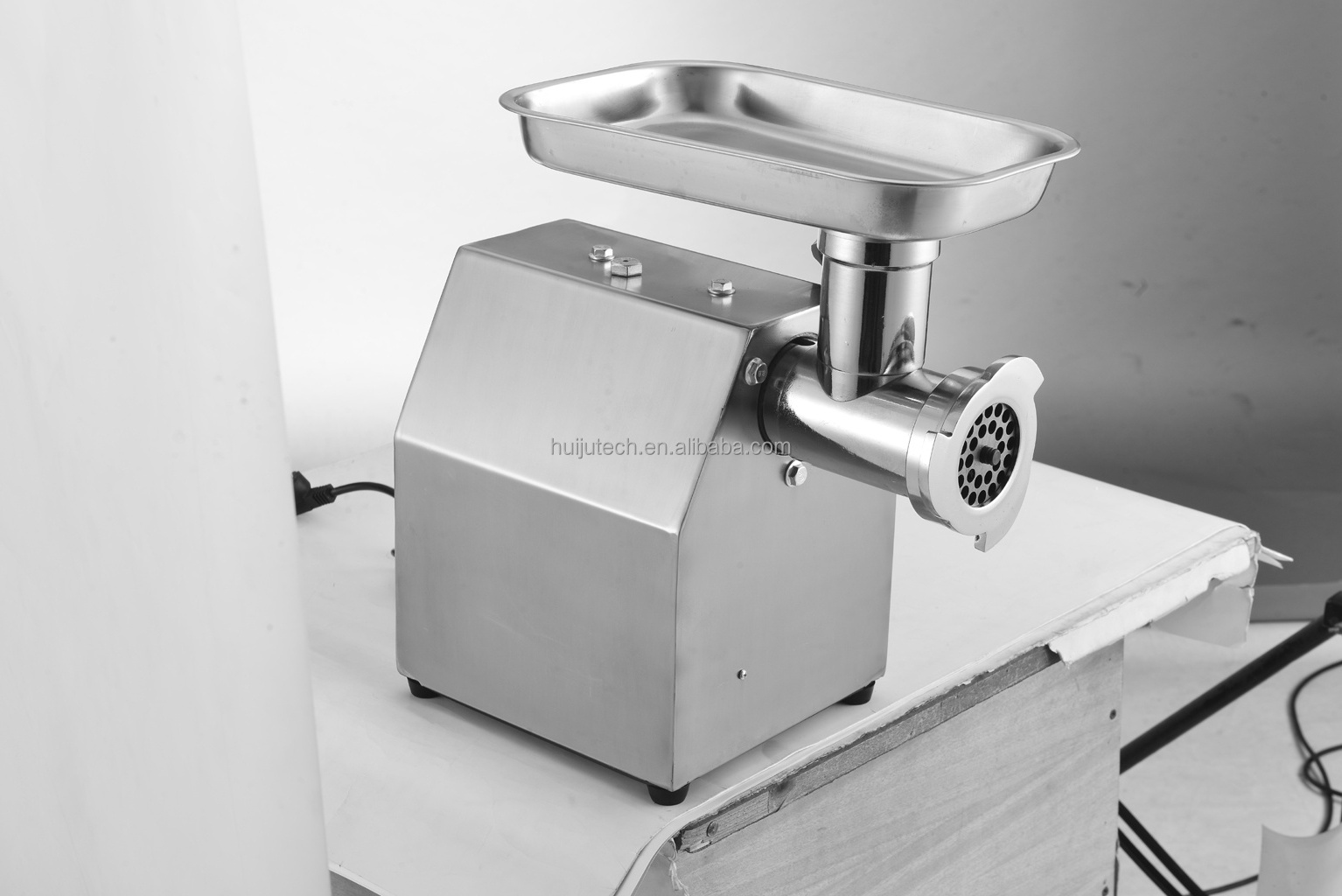 Industrial Vegetable Meat Mincer Machine / Professional stainless steel sausage meat grinder for grinding garlic pepper carrot