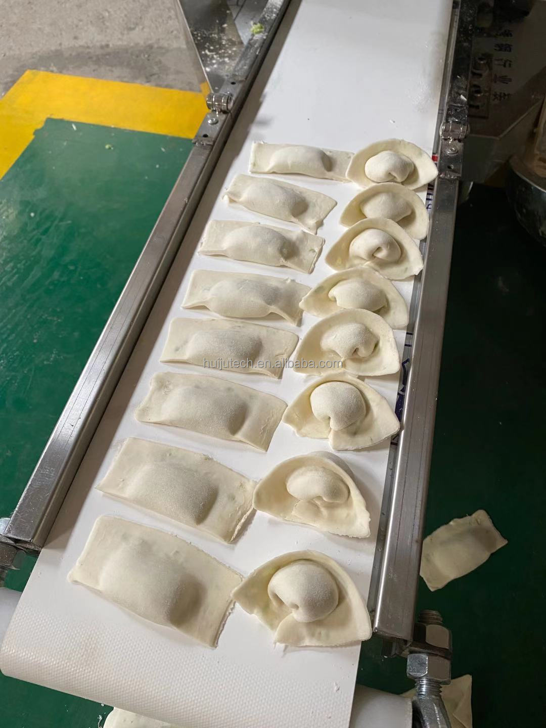 Household dumpling making machine with dumpling mold/dumpling maker