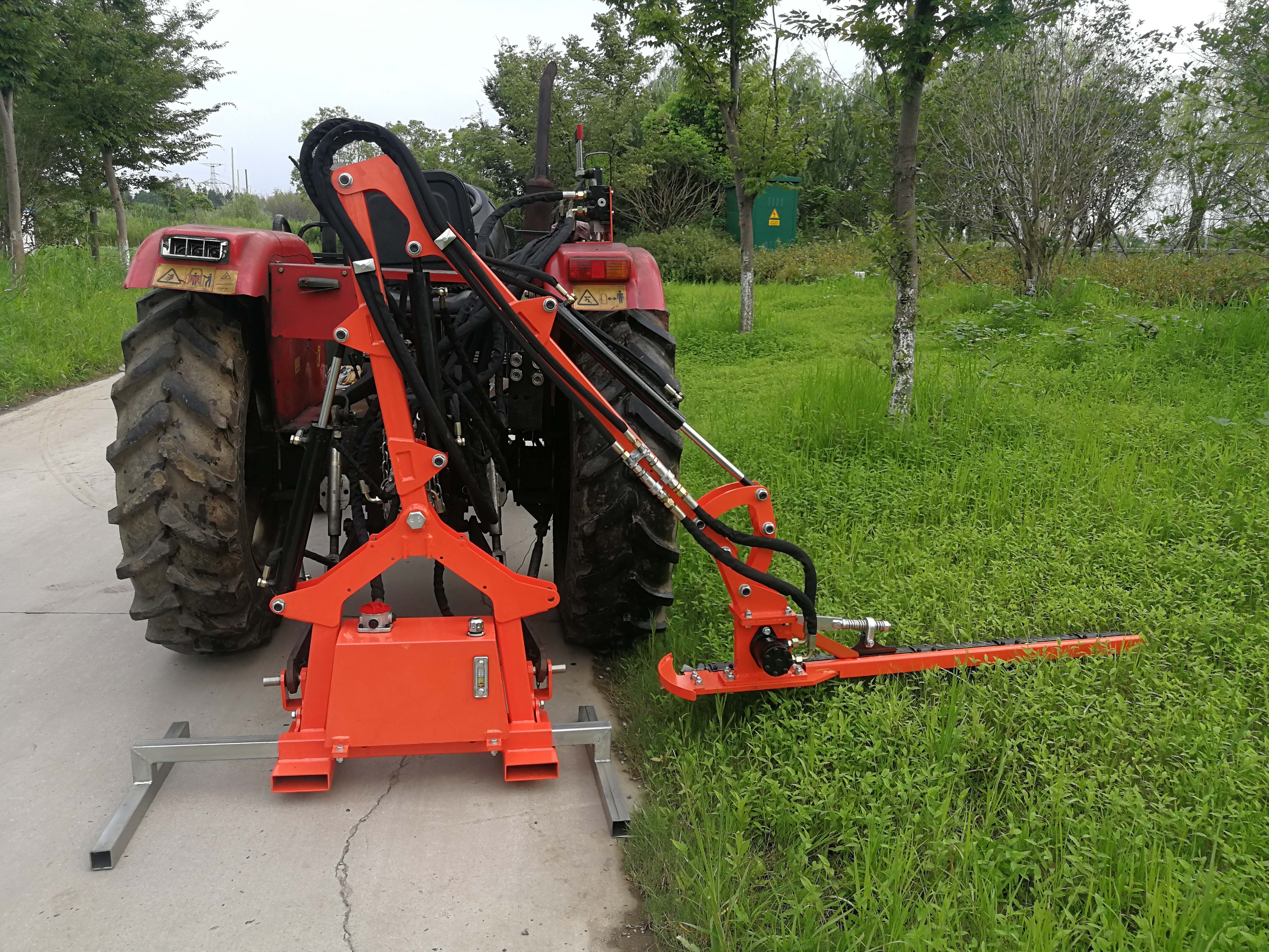 Forestry machinery tractor mounted tree hedge trimmer / tree cutter with hydraulic system