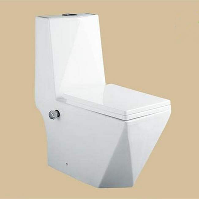 Ceramic diamond shape washdown toilet with built-in bidet