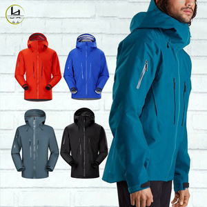 Huili Wholesale Zip Up Softshell Jacket OEM Custom Logo Waterproof Hooded Multi-Pocket Hiking Outfit Windbreaker Jacket Men