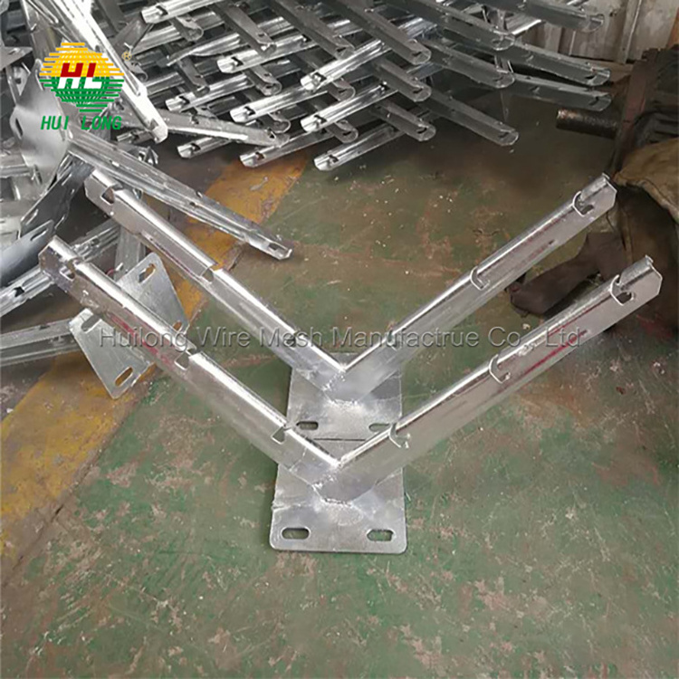 Wholesale Factory Galvanized Chain Link Fence barbed wire extension arms