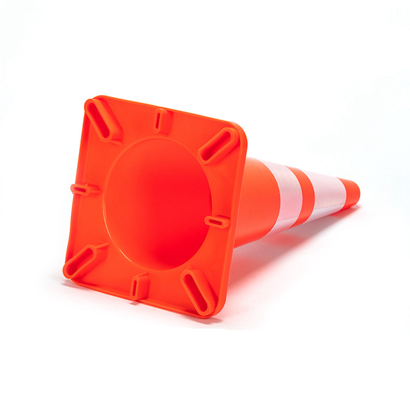 Factory Wholesale Customize 28inch Orange Road Cone 700mm Height High Impact Resistance PVC Traffic Cones