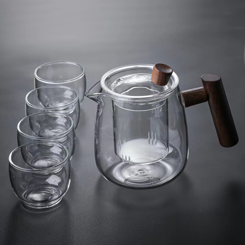 Hot Sale 530ml Personalize Tea Steeper Custom Glass Tea Pot With Strainer Filter and Bamboo Handle