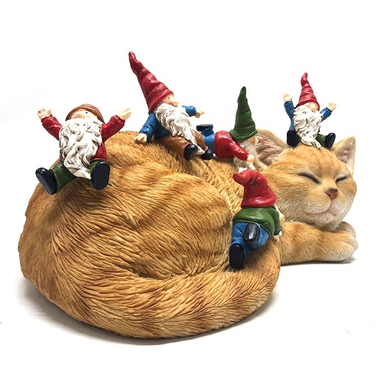 Wholesale new design small funny garden decoration sleeping cat miniature gnomes