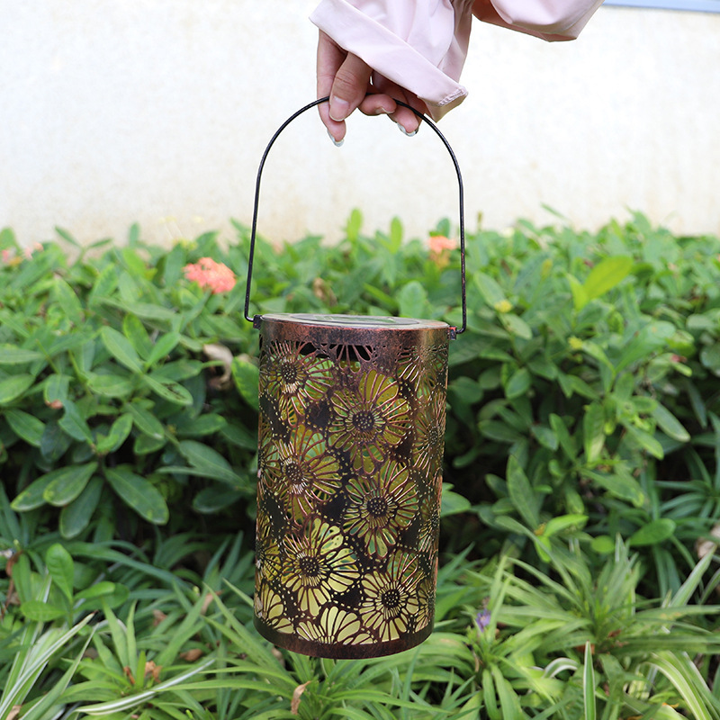 Wholesale garden landscaping Hollow out Solar Light Lantern hand-held Metal  Moroccan Lanterns Decorative Ramadan Lanterns