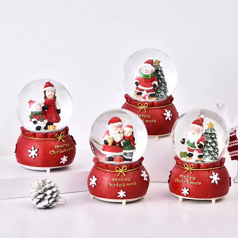 Customize Snowball Resin crafts Gifts Christmas Snow Globe wholesale Christmas Snow Globe Ornament