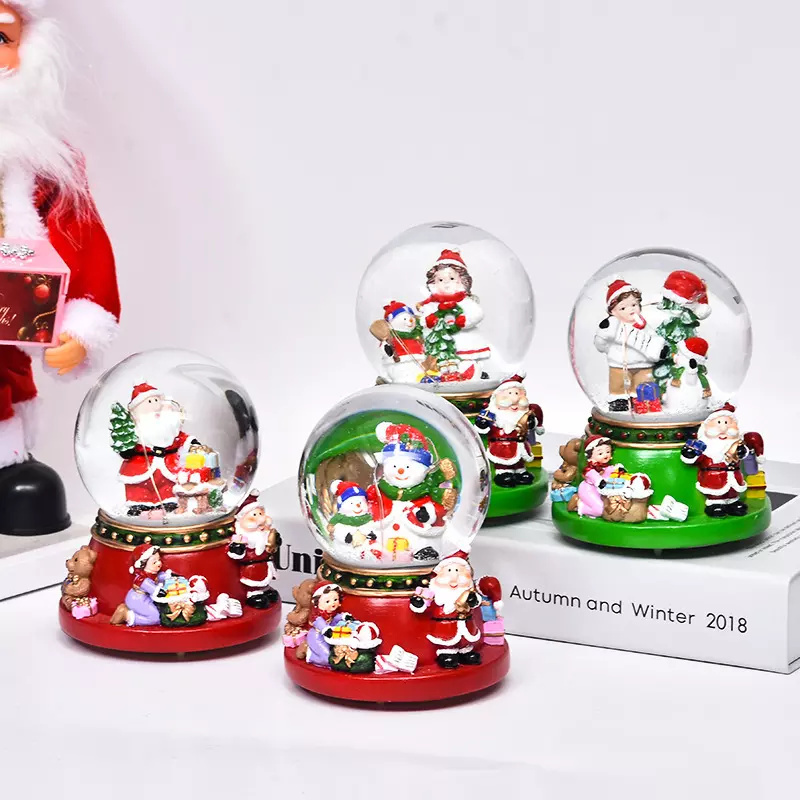 Customize Snowball Resin crafts Gifts Christmas Snow Globe wholesale Christmas Snow Globe Ornament