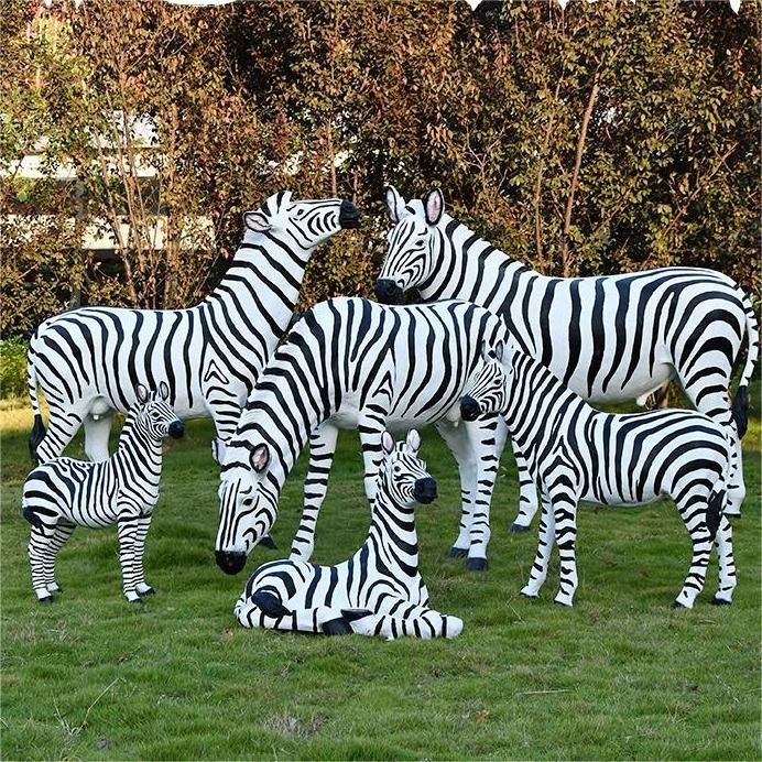 Support Customized Life Size Animal Statues Outdoor Park Large Resin Fiberglass Safari Giraffe Statue Animal Sculptures