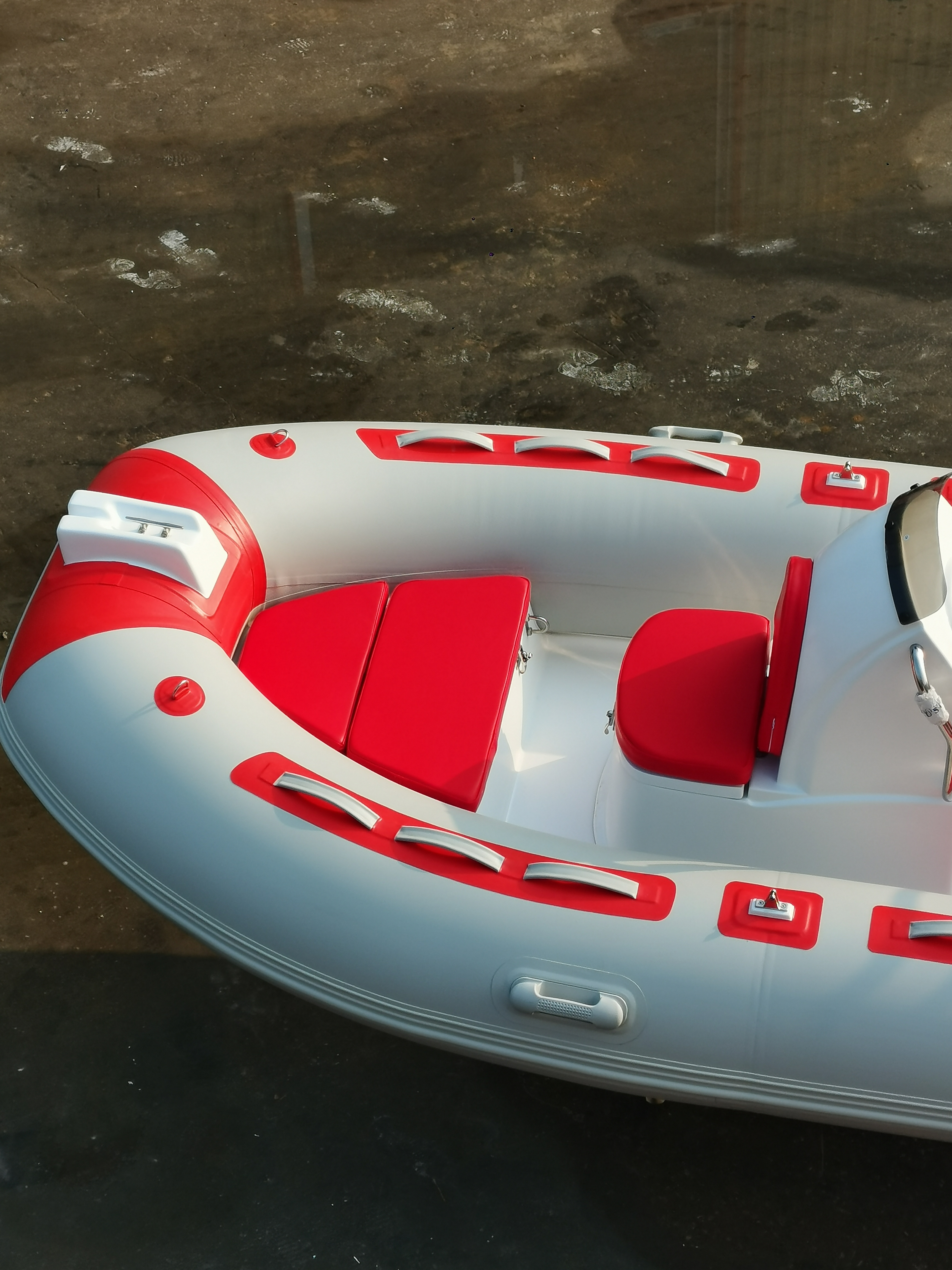 RIB390C  Factory Direct Sale 6 people Center Console Inflatable Fiberglass Boat Dinghy Yacht