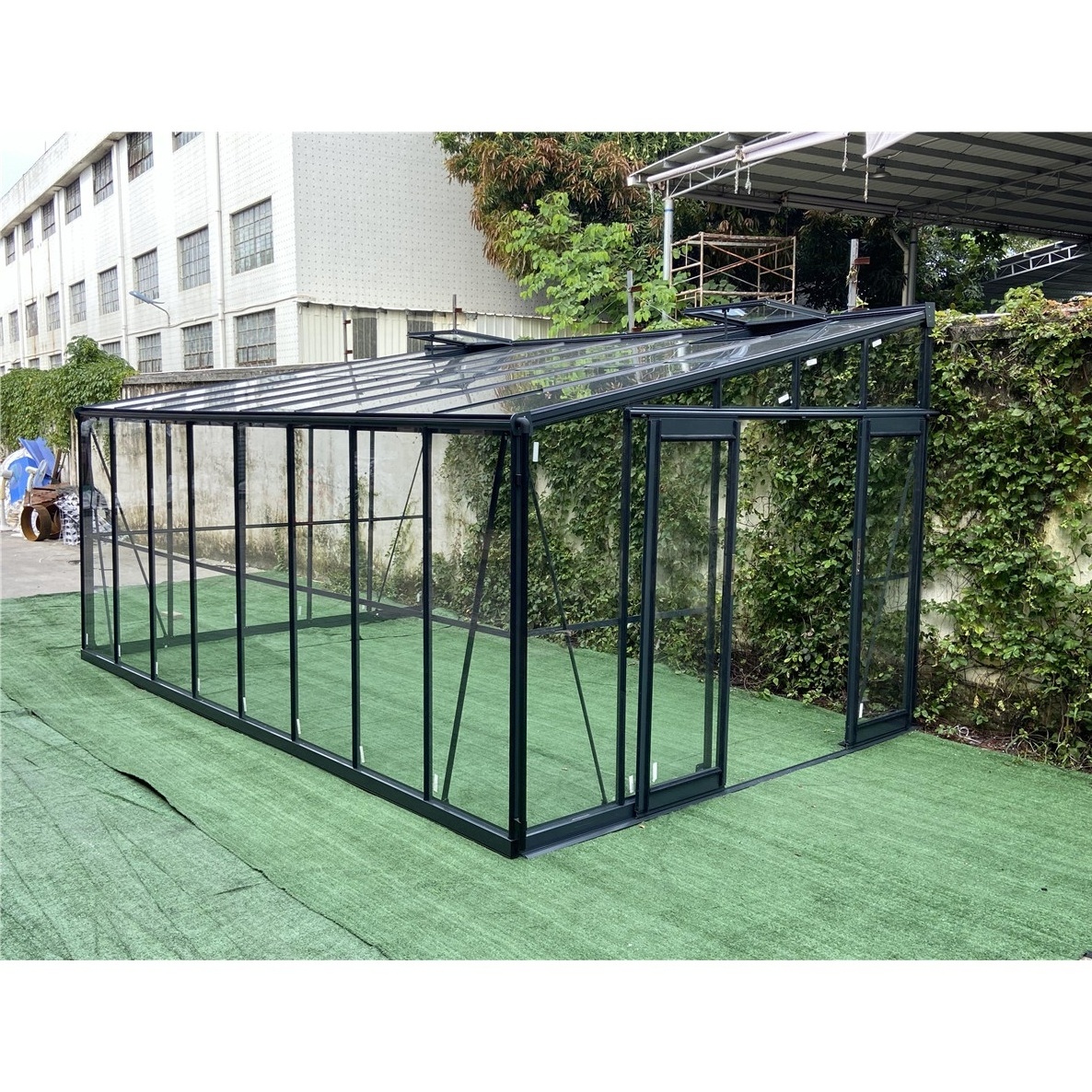 Large aluminium frame winter garden sunroom standing lean to glasshouse outdoor room tempered glass panels sunroom