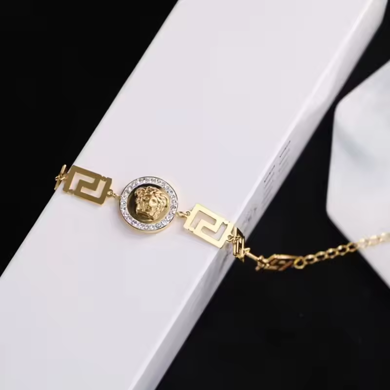 New Arrival Luxury 18K Gold Plated Designer Jewelry Famous Brands Stainless Steel Bracelet for Women