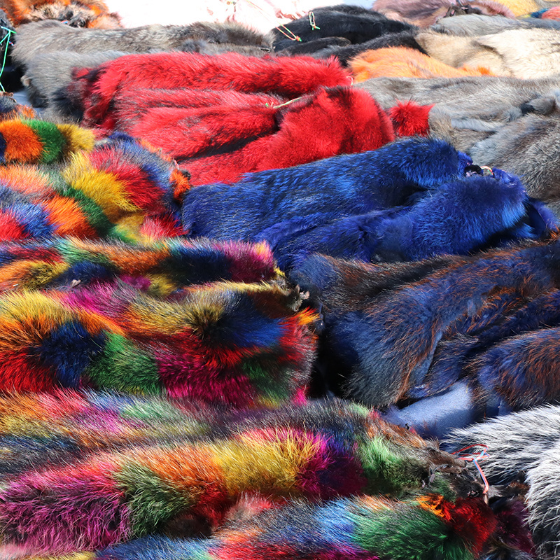 Dyed color real Fur 100% Products Made From Animal Skin Hide raccoon fur