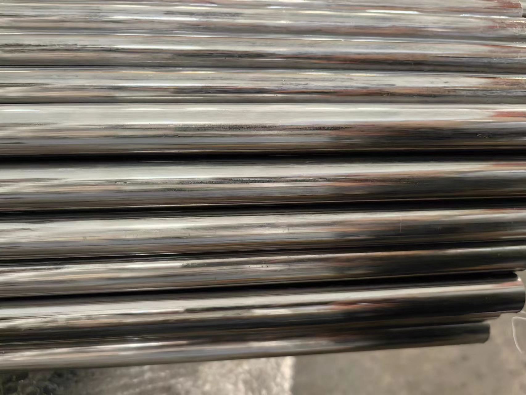 SPCC Cold Rolled Welded Furniture Pipe with Chrome Plating Grade ST37 Q195 Bright Surface Treatment