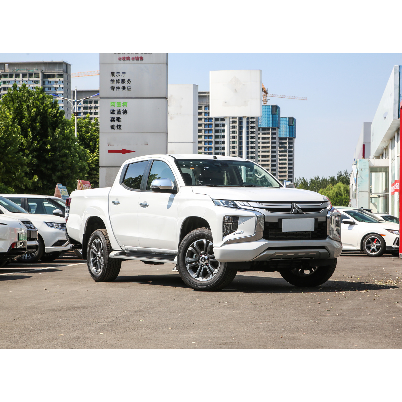 2023 Large Space Mitsubishi L200 Pickup For Sale In Stock Disesl Energy Mitsubishi L200 2.3T L4 5 Seats Pickup