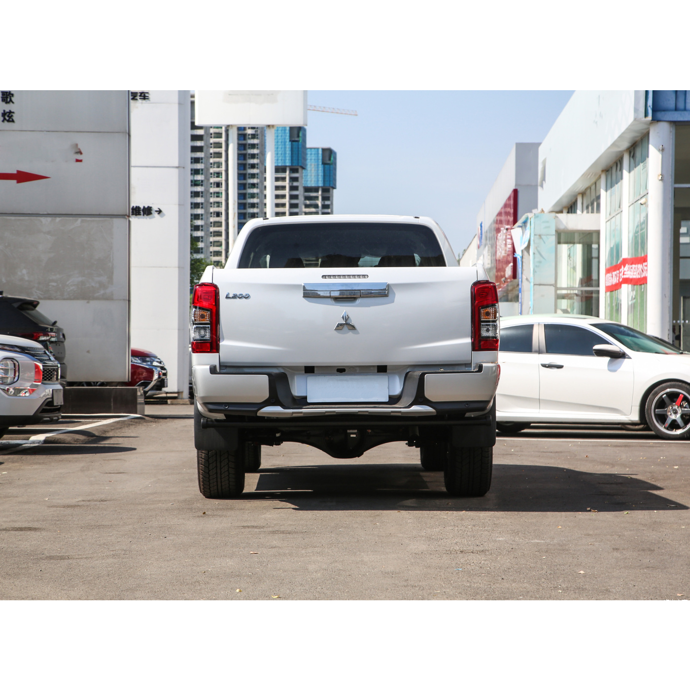 High Quality Pickup For Sale Disesl 4 Door 5 Seats Large Truck Mitsubishi L200 Large Pickup