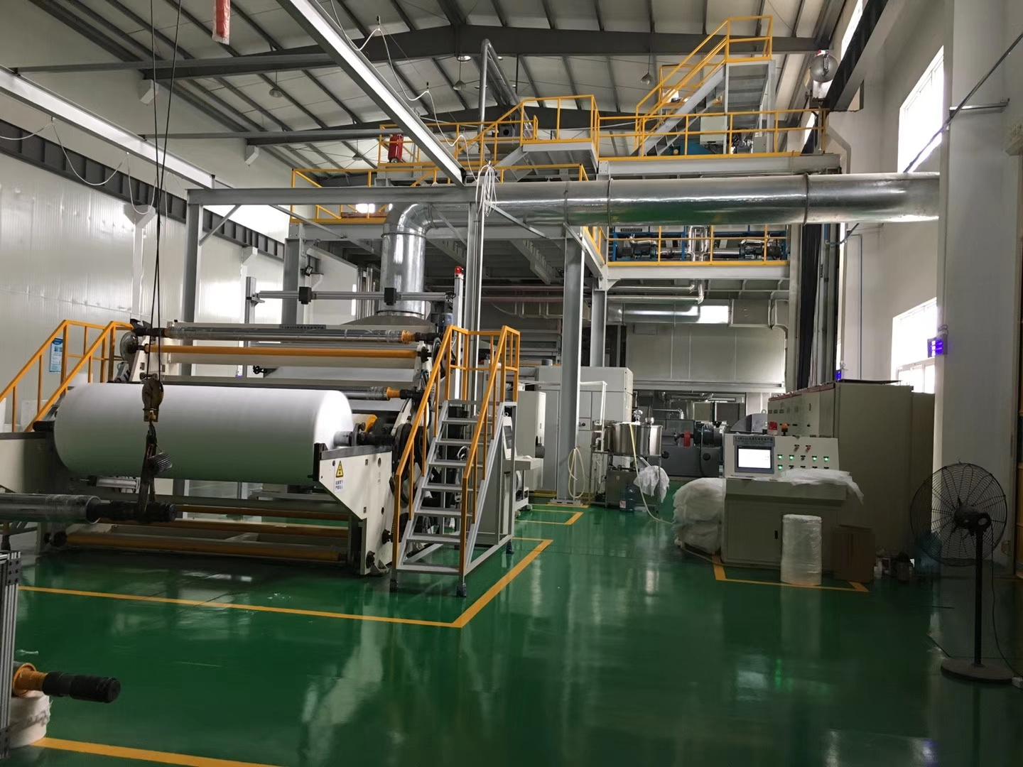 Polyester fabric making machine nonwoven fabric production machine industry equipment for garment