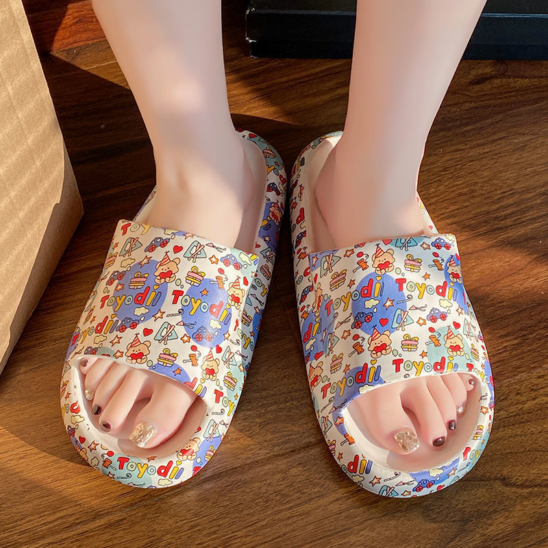 2022 New Summer Women Cartoon Home Slippers Thick Soles Family Flat Slippers Soft Sole Bathroom Slippers