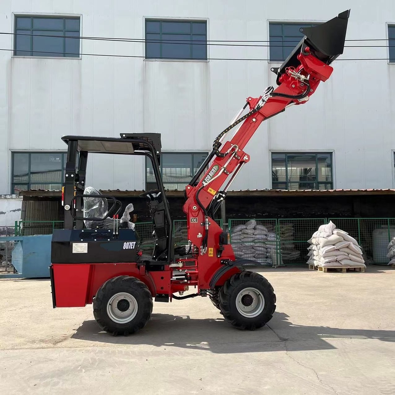 700KG Professional Factory Directly Supply 0.7Ton Mini Tires electric Wheel Loader with CE EPA