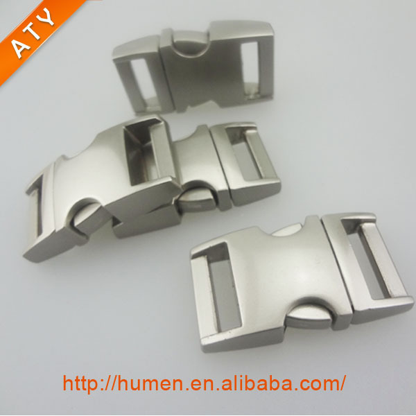 Quick side release metal buckle for dog collars