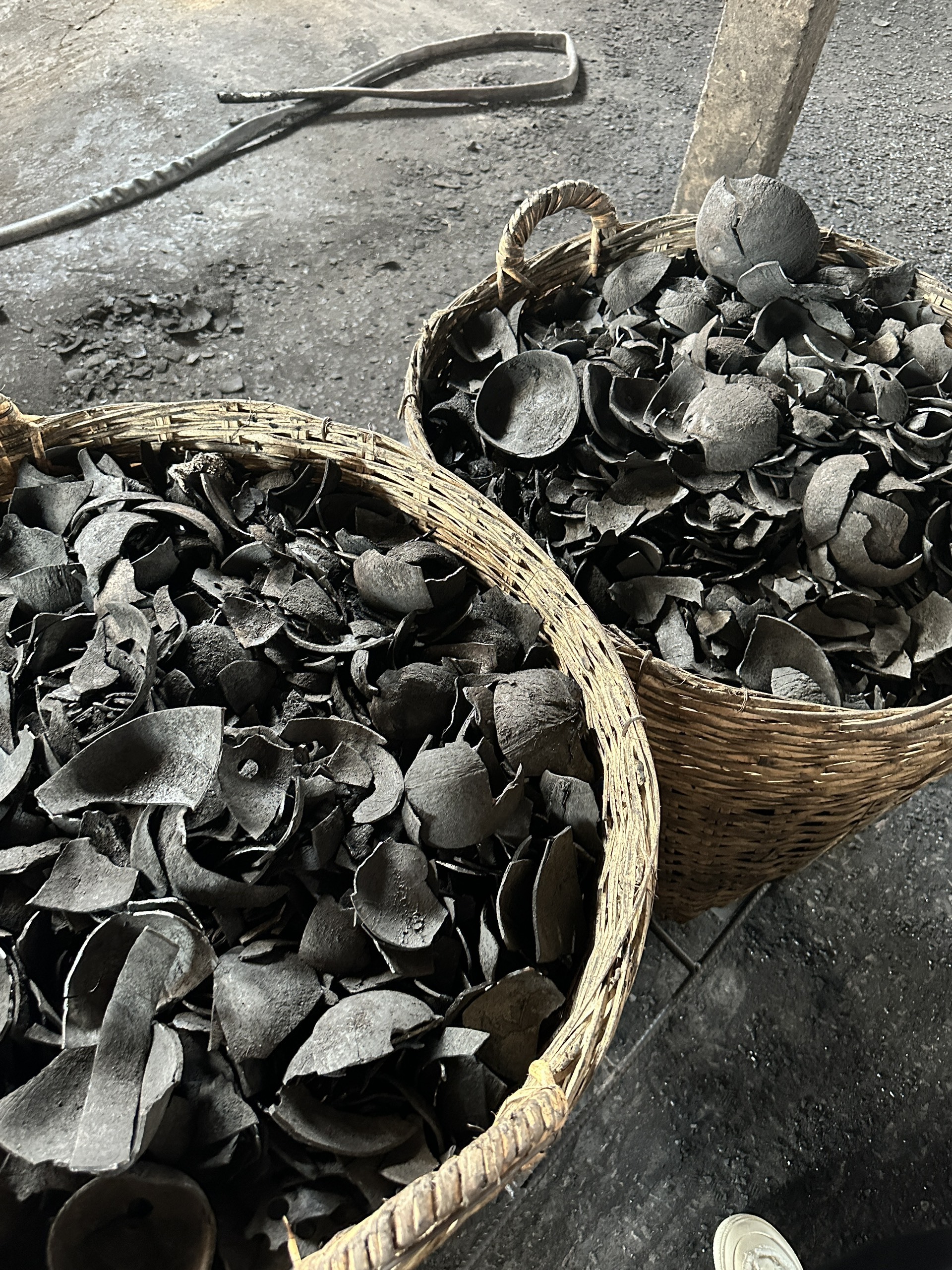 {HOT - DEAL} - COCONUT SHELL CHARCOAL/ USED FOR MANUFACTURING ACTIVATED CARBON/ AVAILABLE IN STOCK