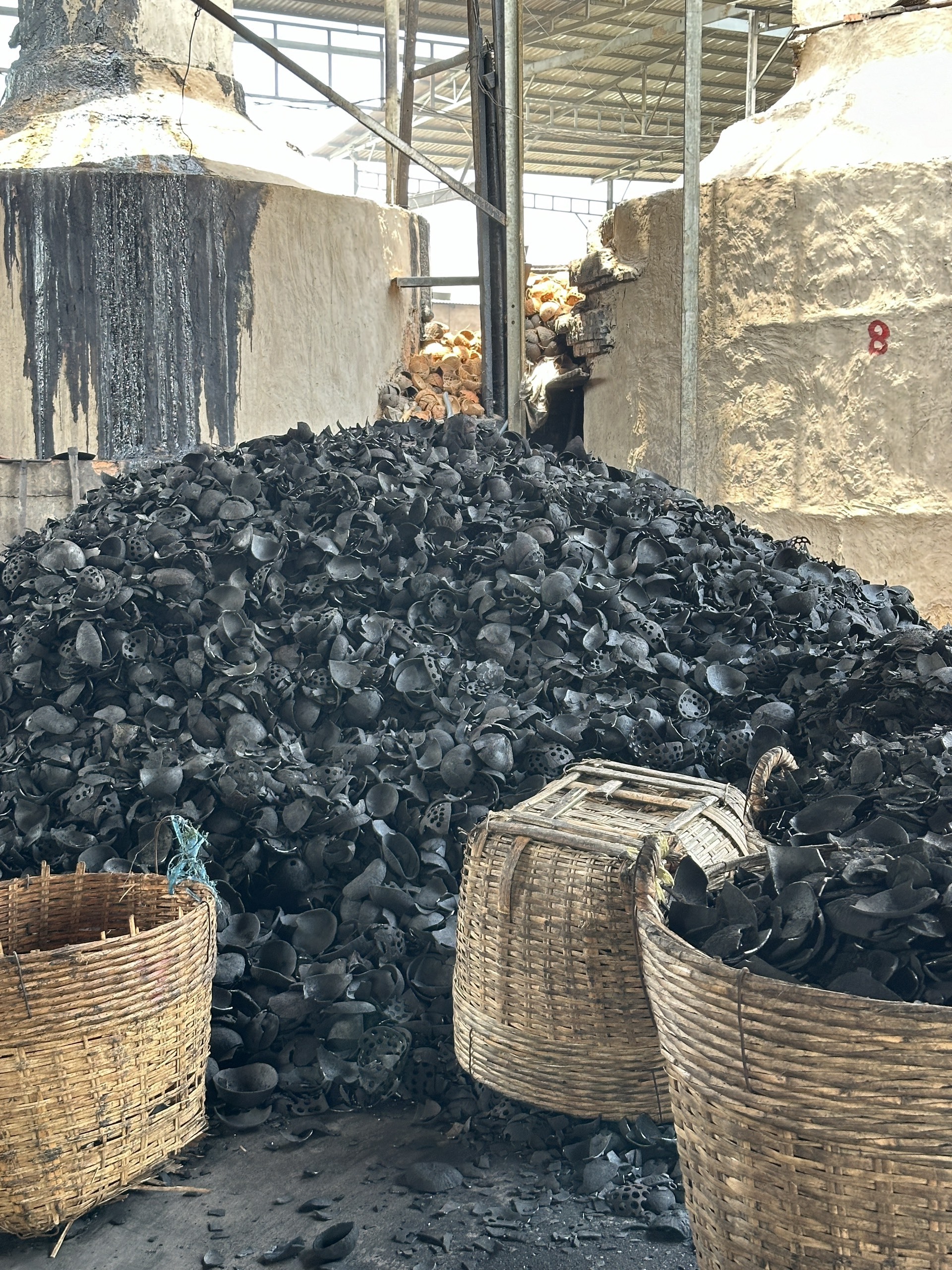 {HOT - DEAL} - COCONUT SHELL CHARCOAL/ USED FOR MANUFACTURING ACTIVATED CARBON/ AVAILABLE IN STOCK