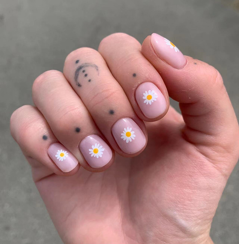 Nail Art Decals Summer Daisy Fruits White Florals Petals Flowers Back Glue Nail Stickers Decoration For Nail Tips Beauty