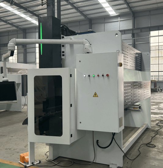 DELEM DA53T Wc67k We67k 200T 3200mm Metal Sheet Bending Hydraulic CNC Press Brake Machine Manual Bending Machine