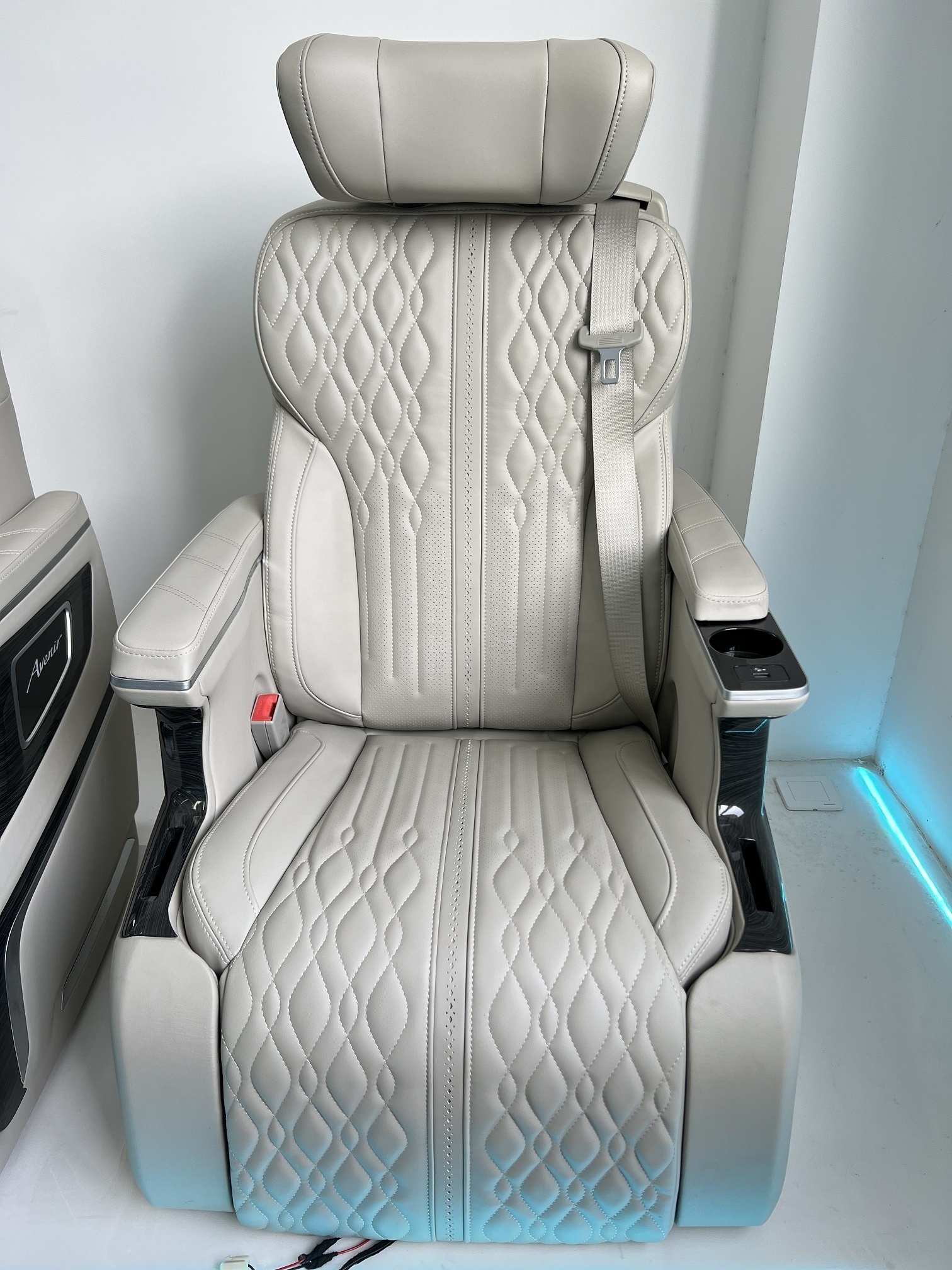 Hot selling Customized Luxury Production Line Aero Seat For Mercedes Benz Vito Metris V-Class Caravan VIP Car Seat Seats