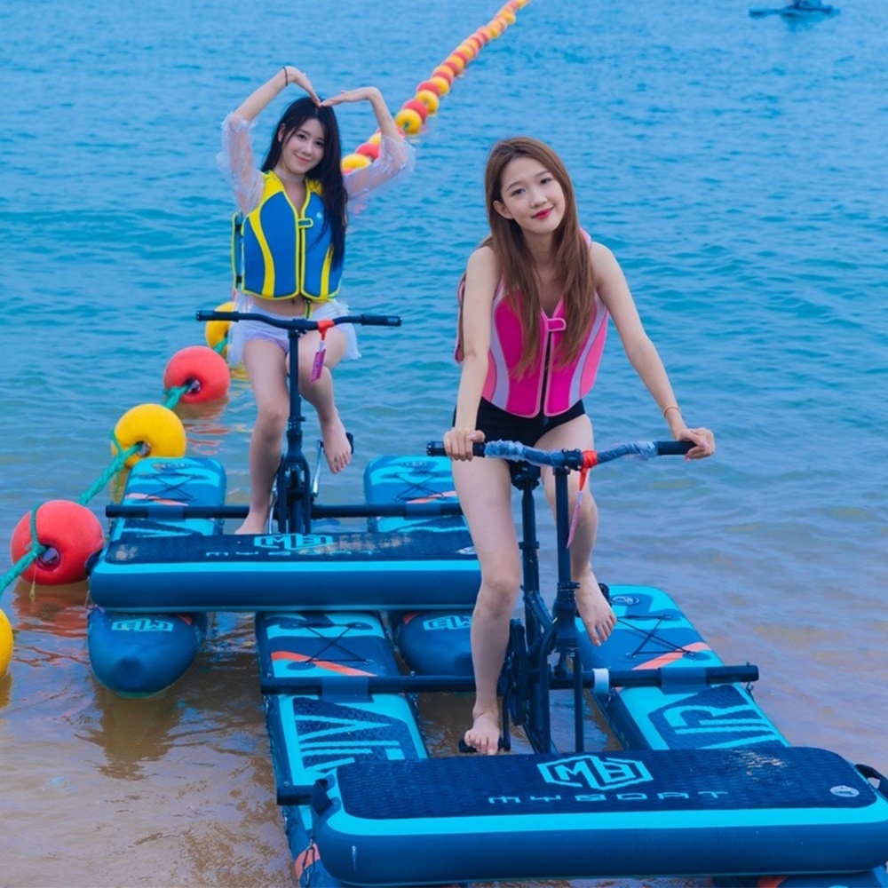 New Product  Bicycles Sea Water Bike Lake Bicycle Light Weight Folding Cycle Pedal Inflatable Float Water Bike