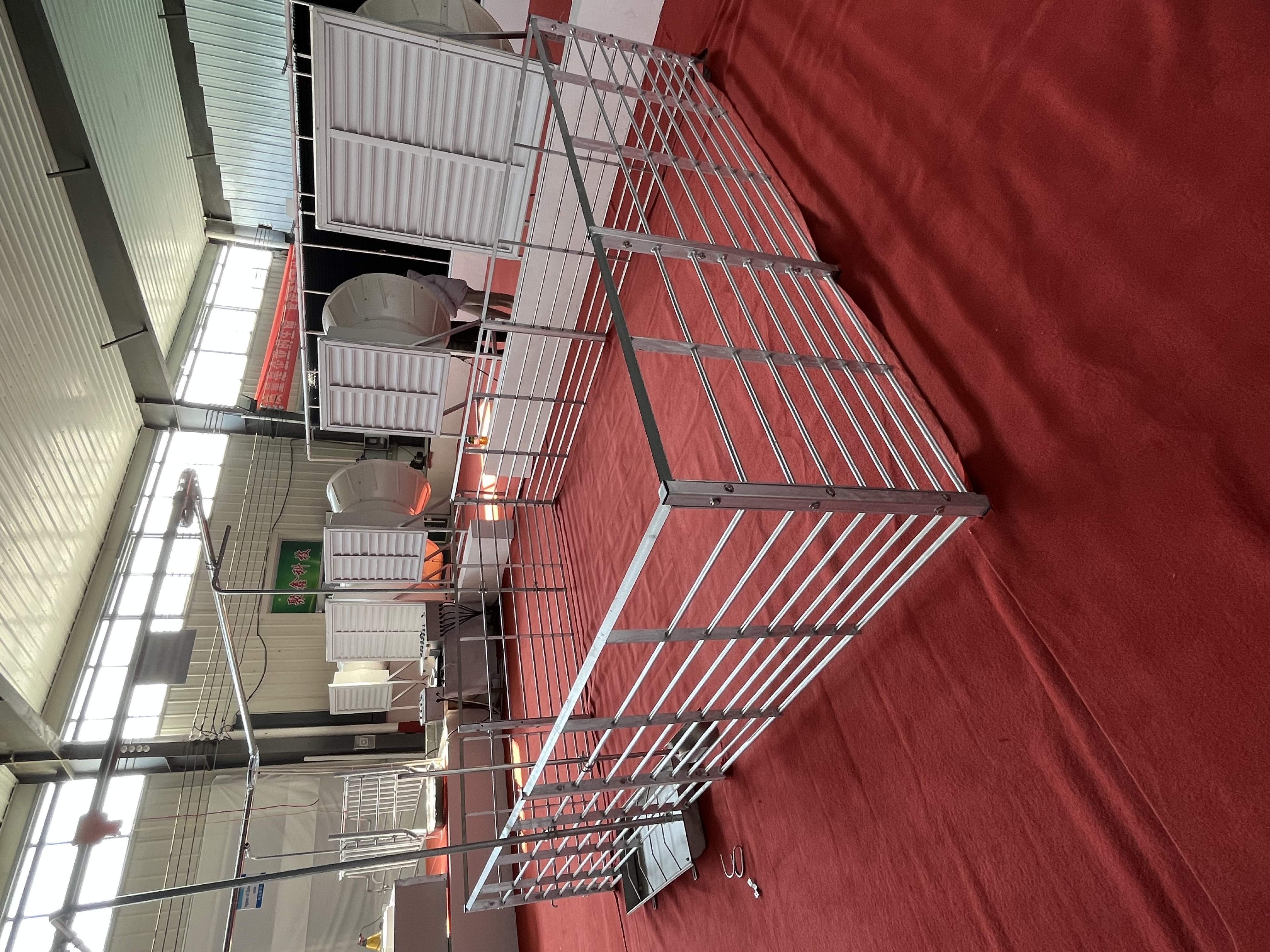 Pig farm equipment pig fattening pen finishing crate galvanized steel stall animal cage pig cage