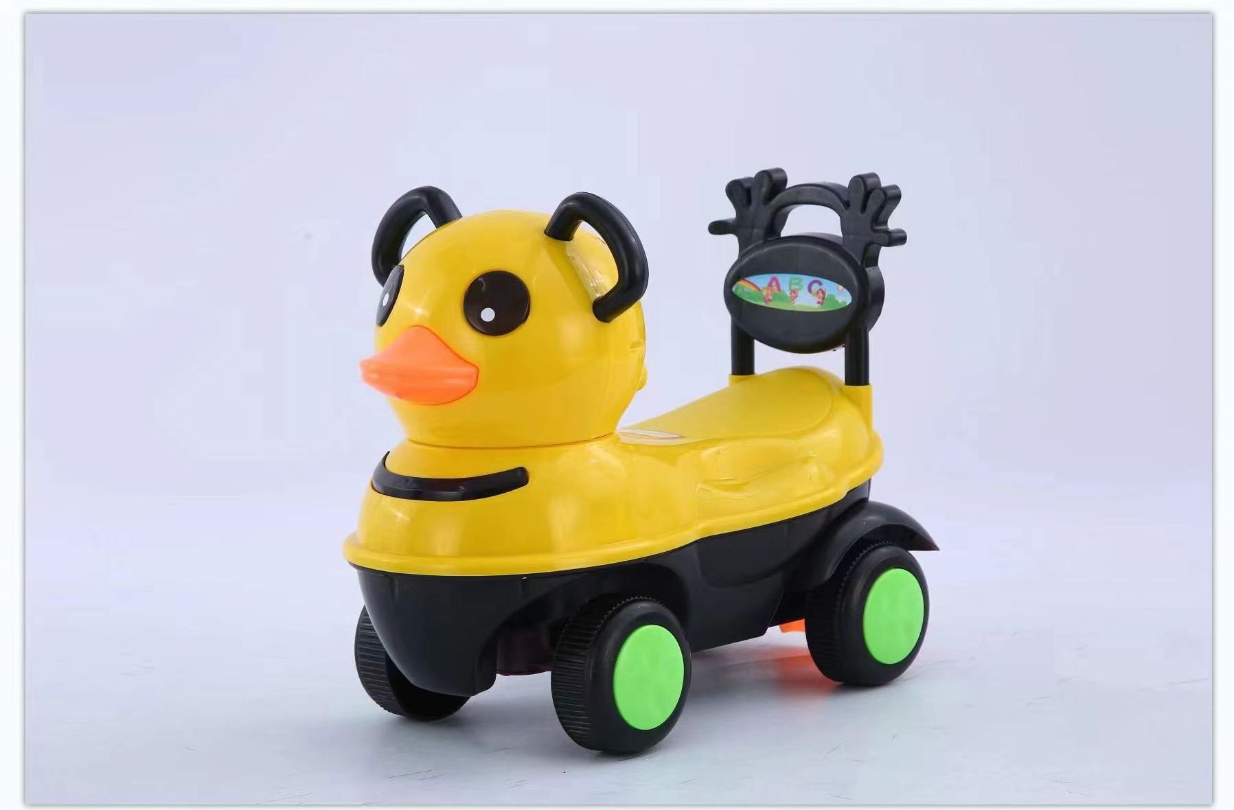 Good Quality Lovely Toy Car Kids Ride on Toy Plastic  yellow duck Ride on Car with Music and Light children sliding car