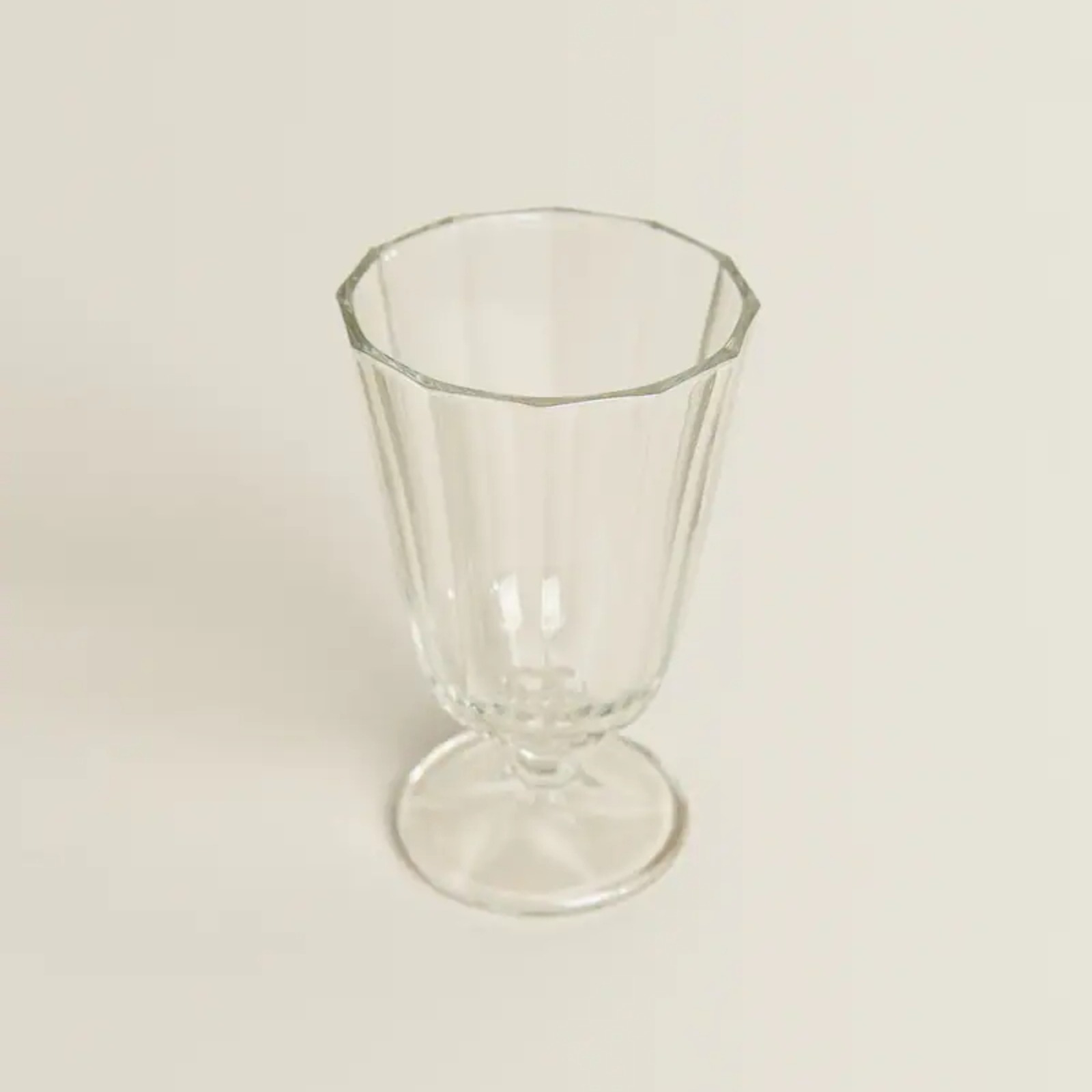 Customized Unique Glassware Shot Wine Glass With A Faceted Raised Design For Home Decor Wedding Party