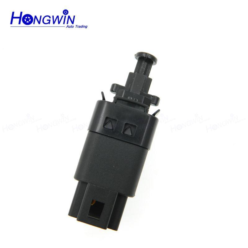 96874570/9687 4570 BRAKE LIGHT SWITCH FOR CCHEVROLET AVEO,OPTRA ,DAEWOO KALOS SALOON Back Lamp/ Stop Lamp / Brake Light Switch