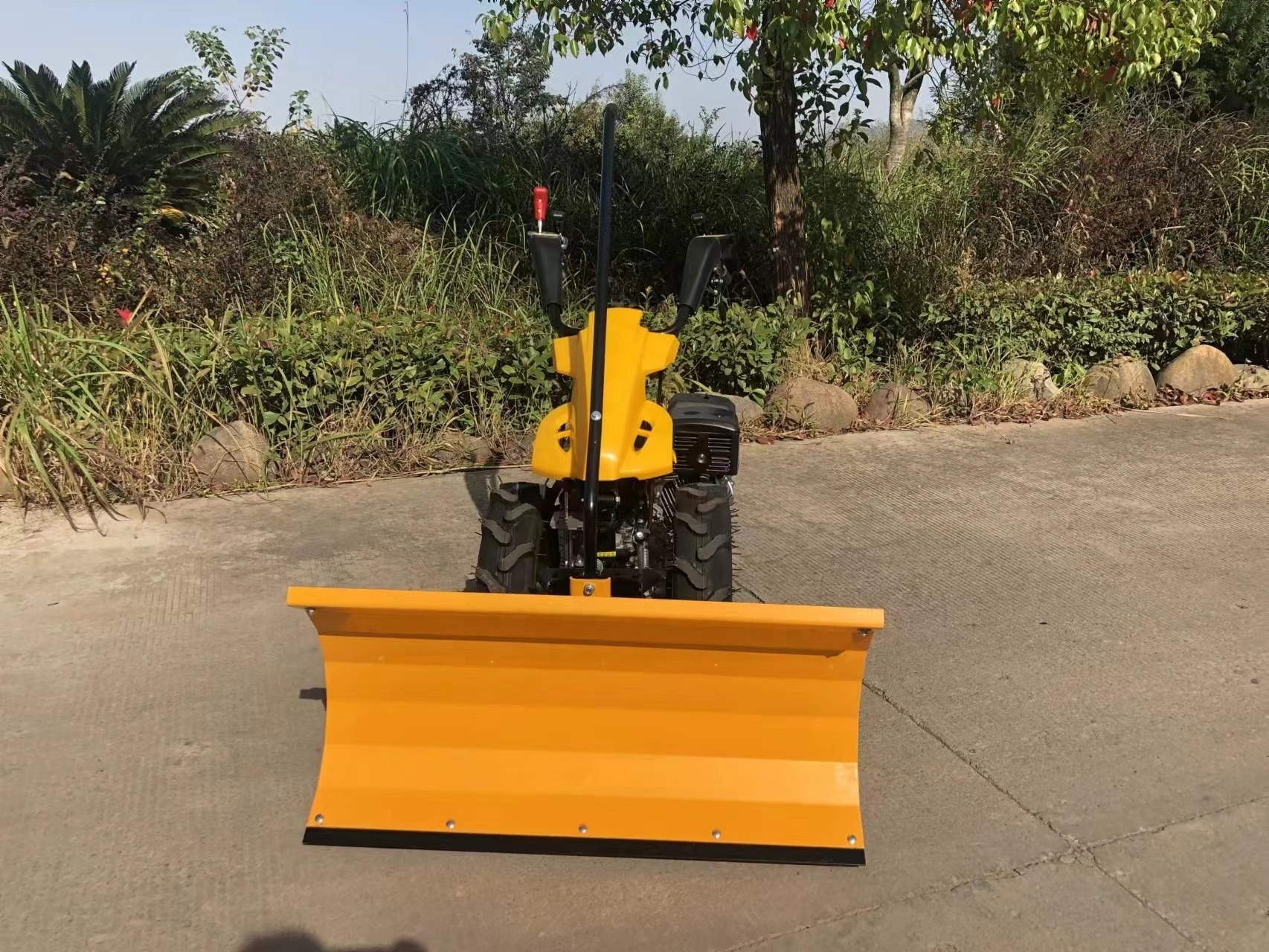 6.5 HP Snow Thrower / Snow Blower / Snow Plow Road Hand Snow Sweeper Walk Behind Snow Power Sweeper Machines Snow Thrower