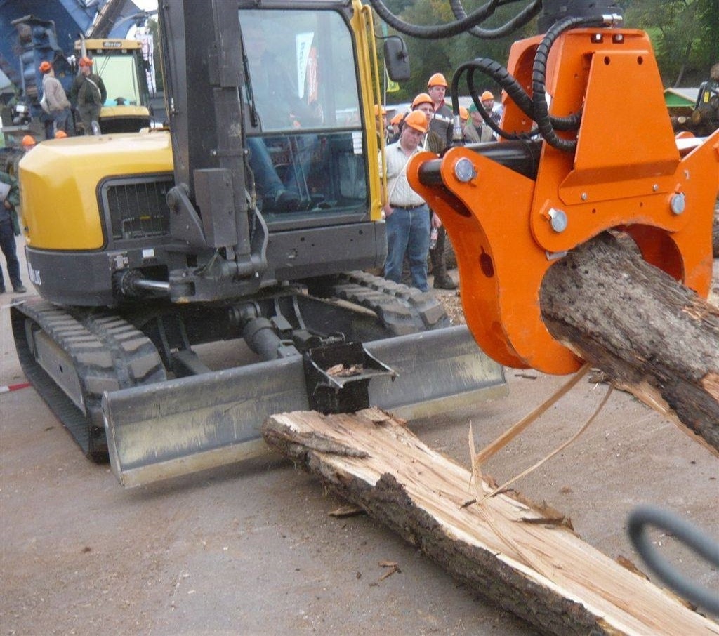 20 Tons Hydraulic Wood Splitting Machine Excavator Mounted Log Cracker