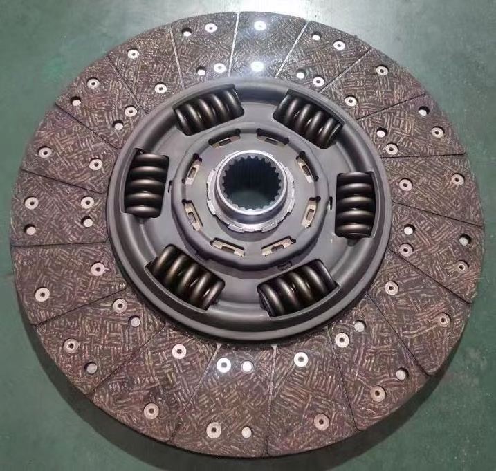 Truck spare parts Non Asbestos Clutch Disc Friction Material Clutch Disc Plate