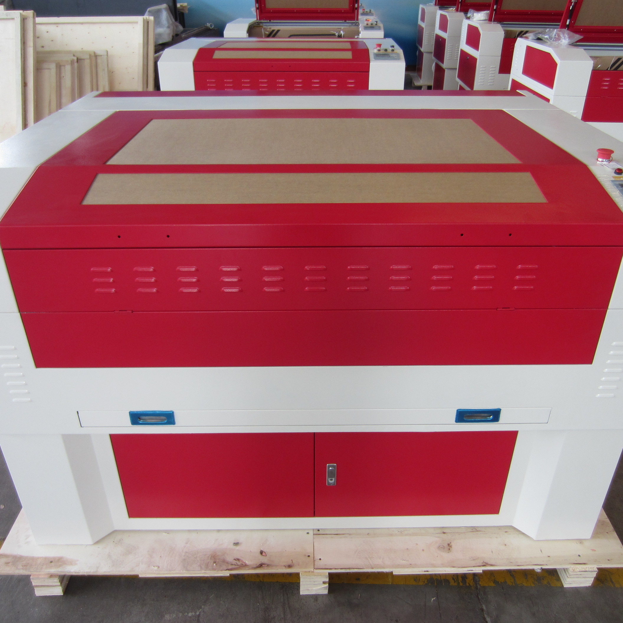 150 watts laser cutting machine/ Acrylic Laser Cutting / 3 axis laser engraving machine