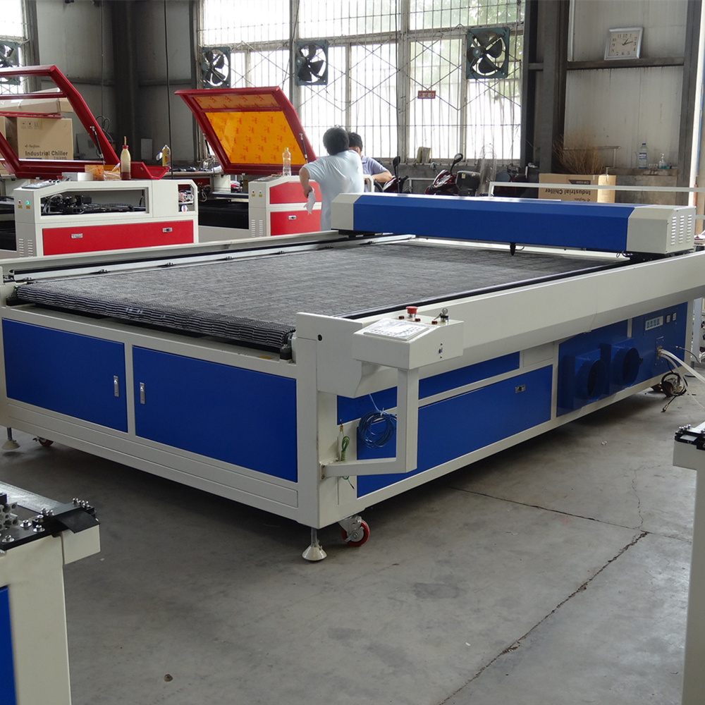 auto feeding system garment cloth fabric textile laser cutting machine