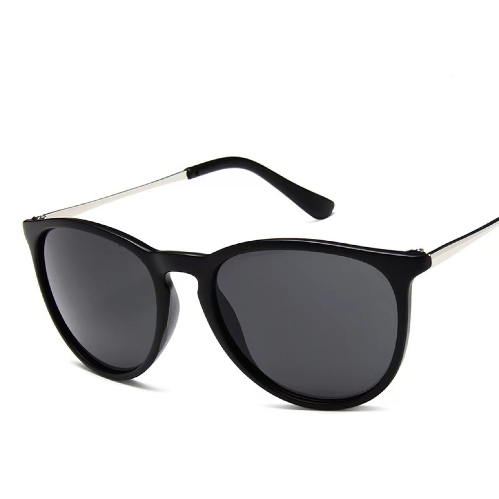 Low price trend new sunglasses Fashion sunglasses network explosion the same semi-metal toad glasses