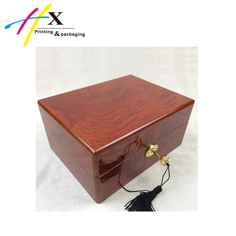 Piano lacquer wood grain Watch packaging boxe with key lock