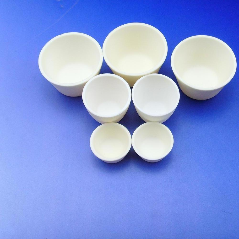 Standard Price 99.5 Alumina Refractory Melting Ceramic Crucible