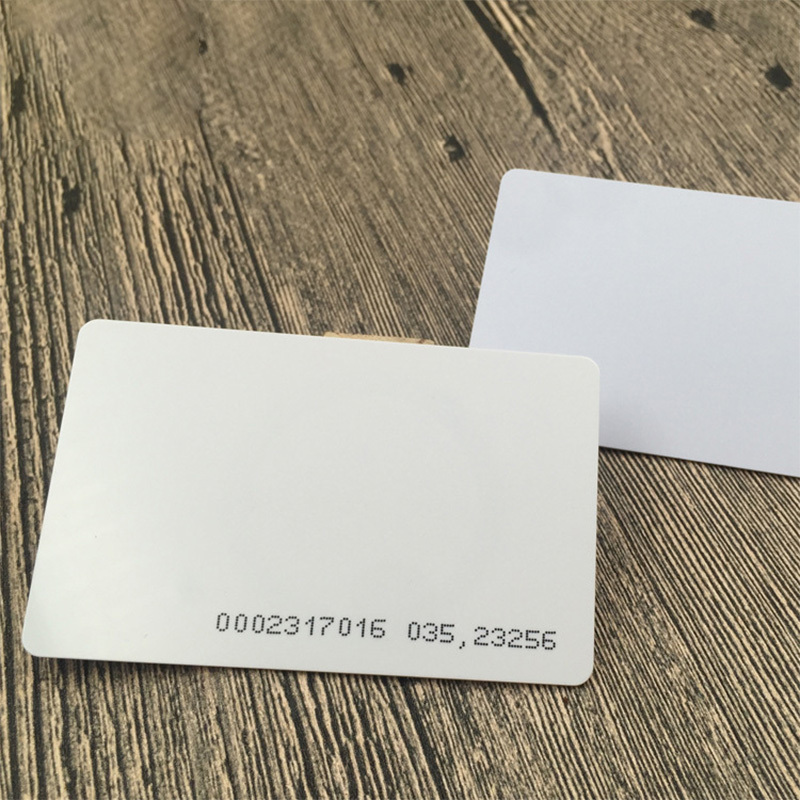 CR80 Plastic White Blank Printable Customized RFID With Chip White Plastic PVC Card For Access Control Card