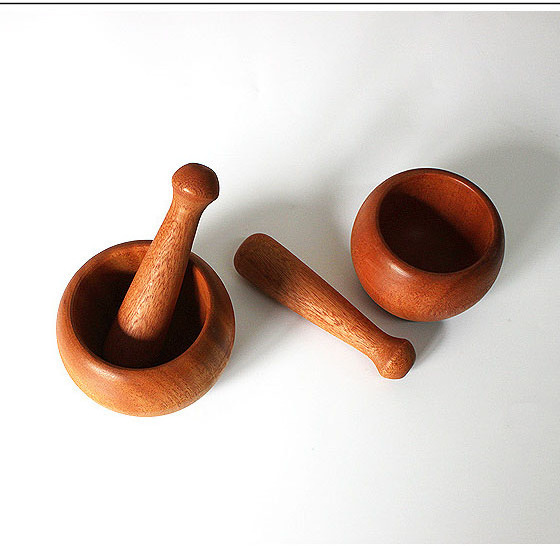 High Quality Wood Manual Food Mills Garlic Masher Sapele Wood Hand-Power Nutmeg Mills Manual for Kitchen and Home